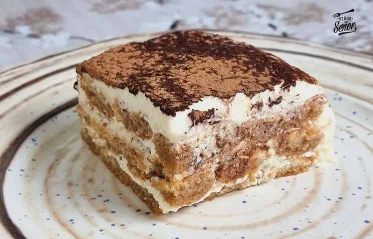 {'en': 'Tiramisu recipe', 'es': 'Receta de Tiramisú'} Image