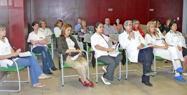 {'en': 'The Diabetes Unit of the Health Area VII Murcia-East, awarded the seal of good practices', 'es': 'La Unidad de Diabetes del Área de Salud VII Murcia-Este, premiada con el sello de Buenas Prácticas'} Image