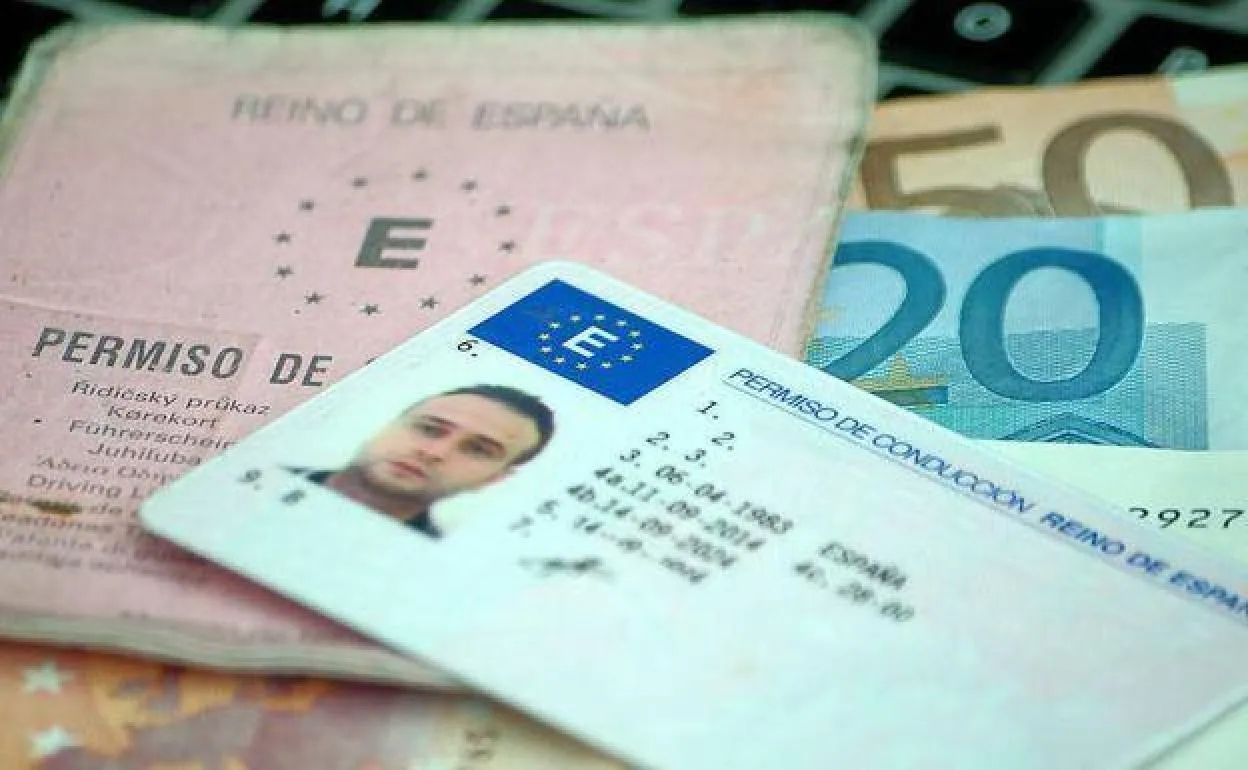 {'en': 'Renewal of the driving card of a diabetic', 'es': 'Renovacion del carnet de conducir de un diabetico'} Image