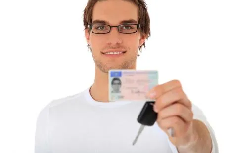 {'en': 'Pass the psychotecnic of the driving license', 'es': 'Volver a pasar el psicotecnico del carnet de conducir'} Image