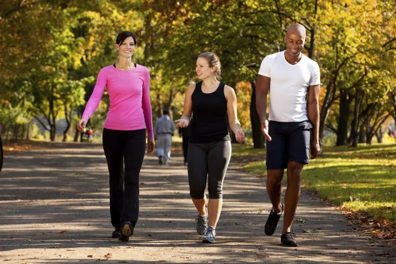 {'en': 'Walk with diabetes', 'es': 'Caminar con diabetes'} Image