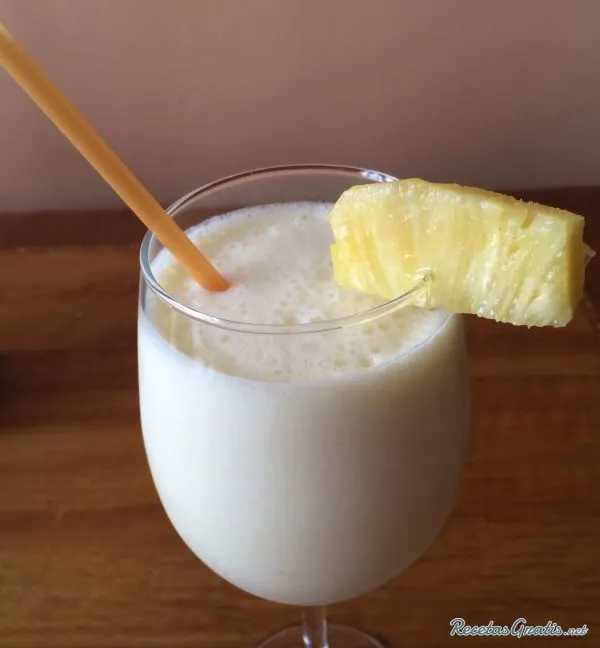 {'en': 'Pineapple without sugar', 'es': 'Piña Colada sin azúcar'} Image