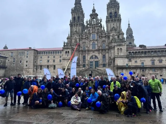 {'en': 'Pilgrims with diabetes complete the Camino de Santiago', 'es': 'Peregrinos con diabetes completan el camino de Santiago'} Image