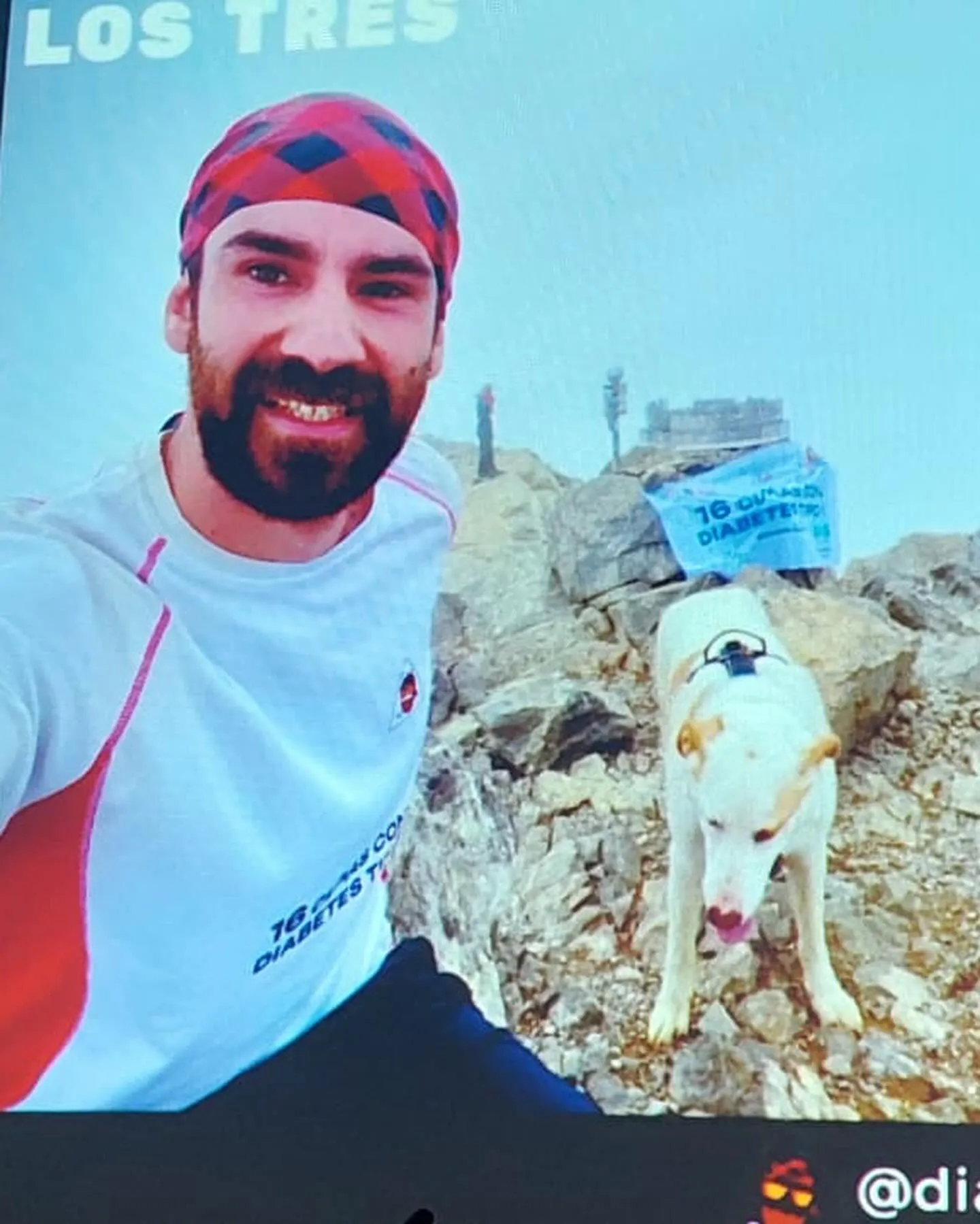 {'en': 'Arturo Carvajal: A challenge to diabetes from the highest peaks', 'es': 'Arturo Carvajal: Un desafío a la diabetes desde las cumbres más altas'} Image