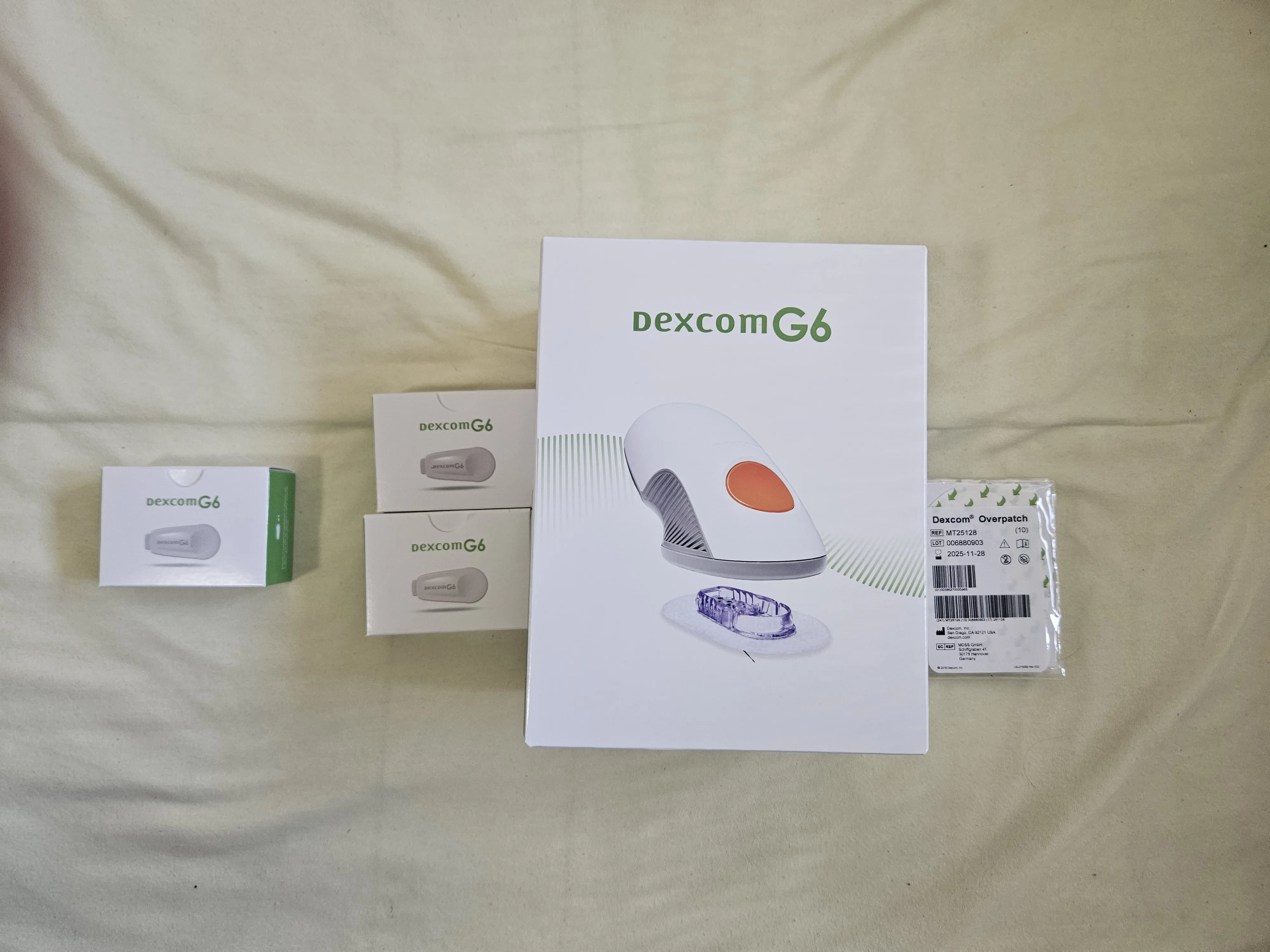 {'en': 'I am selling Dexcom G6 sensors and transmitters', 'es': 'Vendo Dexcom G6 sensores y transmisores'} Image