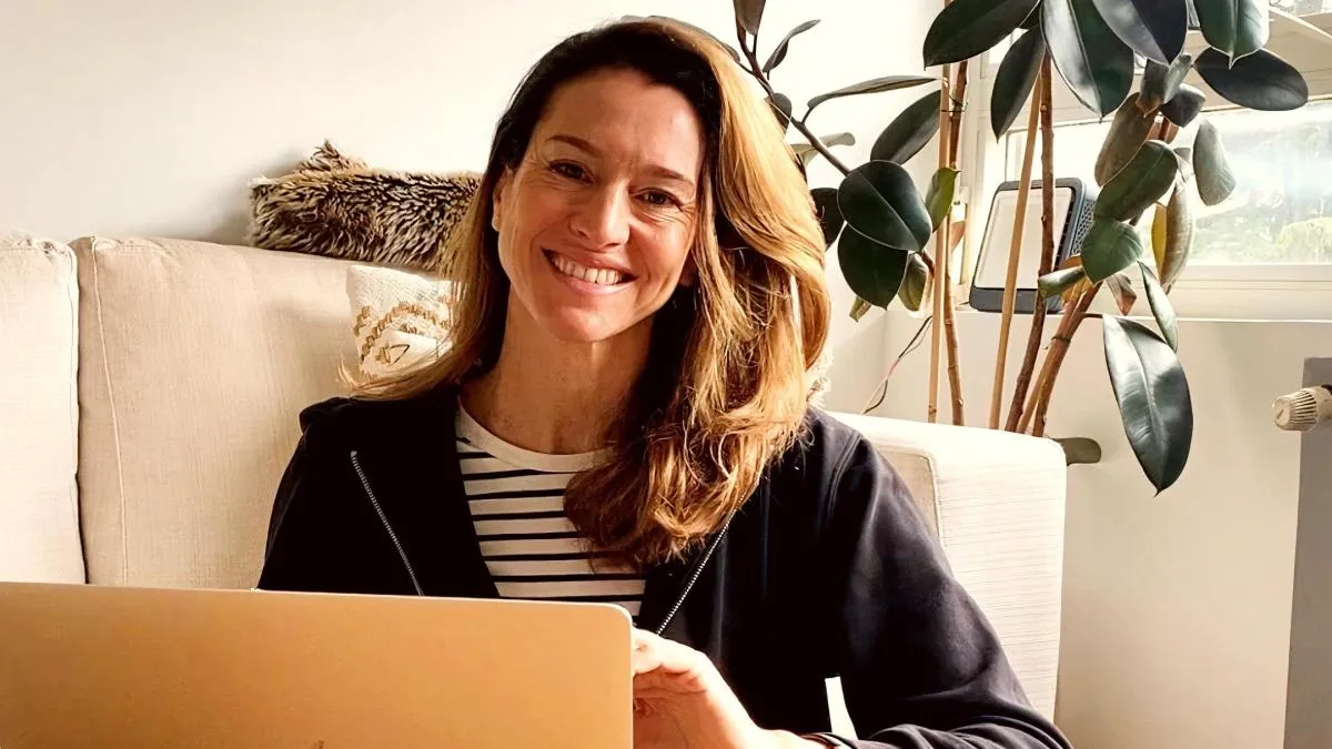 {'en': 'Isabel Belaustegui, doctor: "With so much insulin, our cells become deaf to it and we develop type 2 diabetes"', 'es': 'Isabel Belaustegui, doctora: "De tanta insulina, nuestras células se hacen sordas a ella y desarrollamos diabetes tipo 2"'} Image