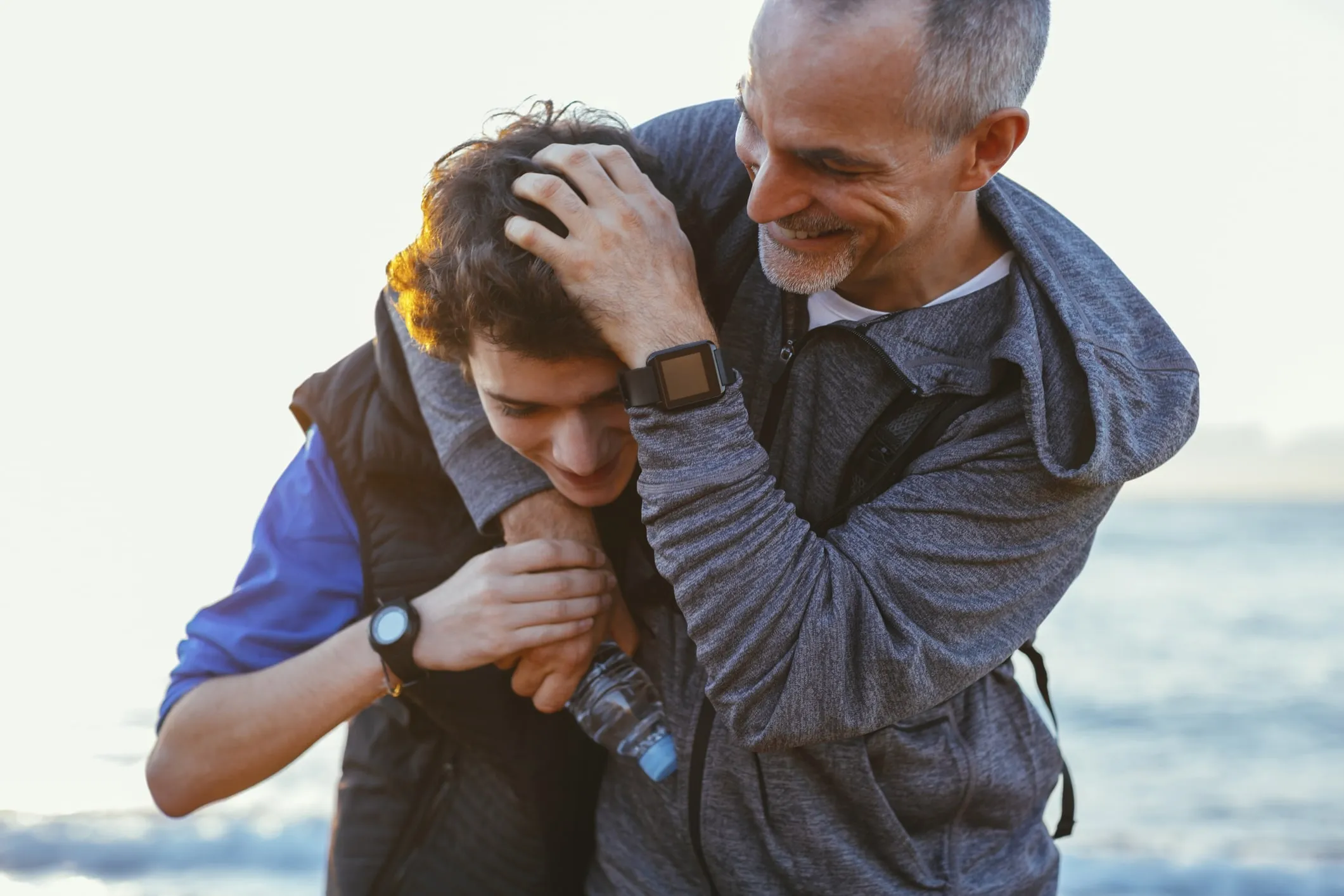 {'en': 'Father with debutante of 15 years', 'es': 'Padre con debutante de 15 años'} Image