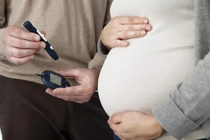 {'en': "Help, I'm rookie with gestational diabetes", 'es': 'Ayuda, soy novata con diabetes gestacional'} Image