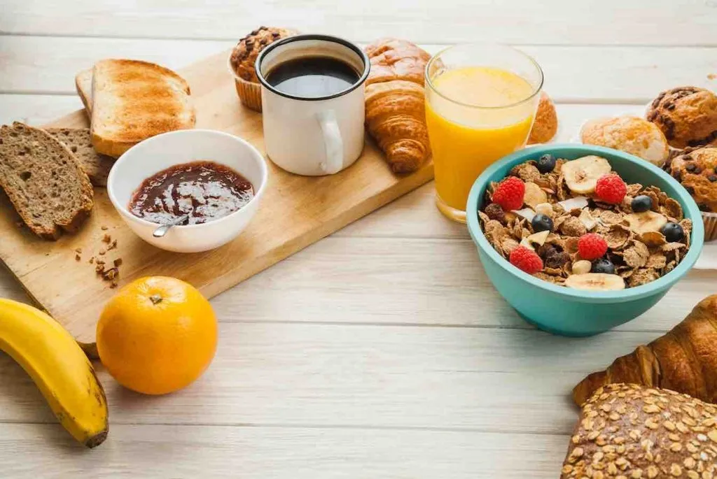 {'en': 'Hyperglycemia after breakfast?', 'es': 'Hiperglucemia despues del desayuno??'} Image