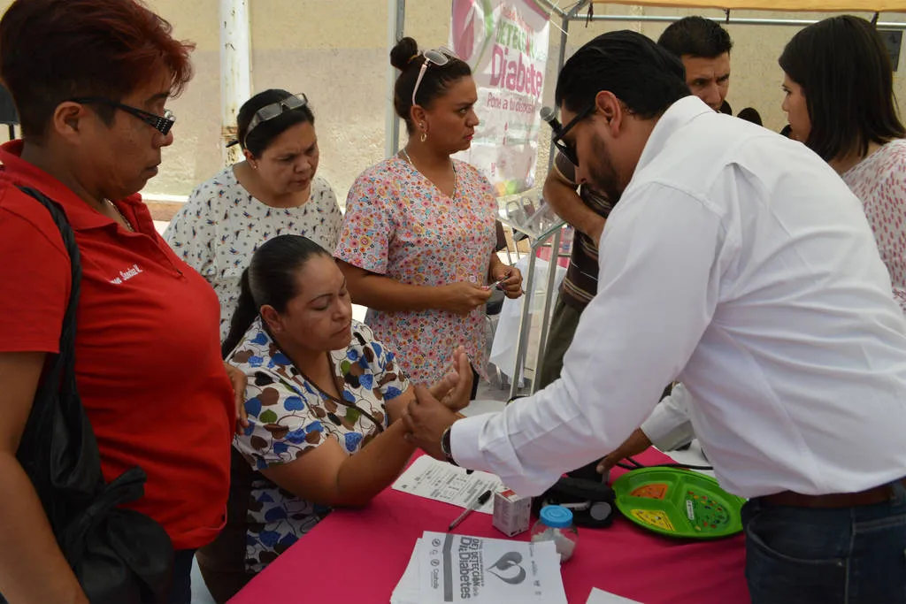 {'en': 'They take free samples to detect diabetes in San Pedro', 'es': 'Toman muestras gratis para detectar diabetes en San Pedro'} Image