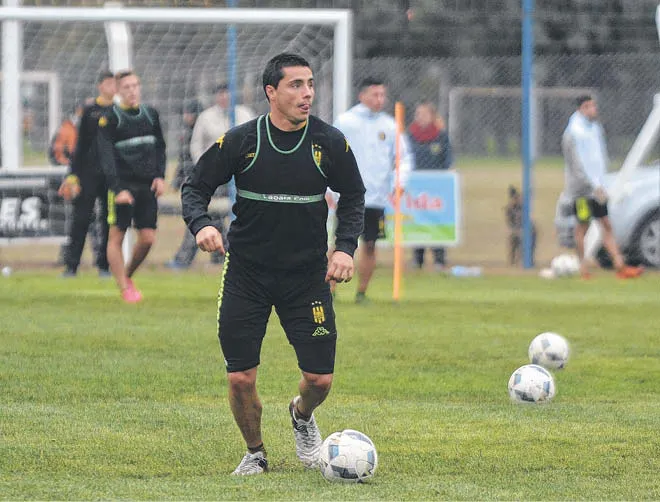 {'en': 'Federico Freire: "Diabetes did not prevent me or prevents me from playing football"', 'es': 'Federico Freire: “La diabetes no me impidió ni me impide jugar al fútbol”'} Image