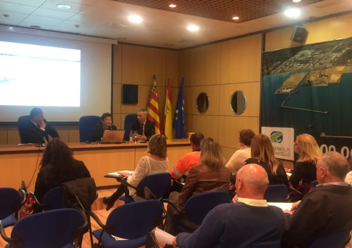 {'en': 'The Port Authority of Castellón hosts an information talk about diabetes', 'es': 'La Autoridad Portuaria de Castellón acoge una charla informativa de Adi-Cas sobre la diabetes'} Image