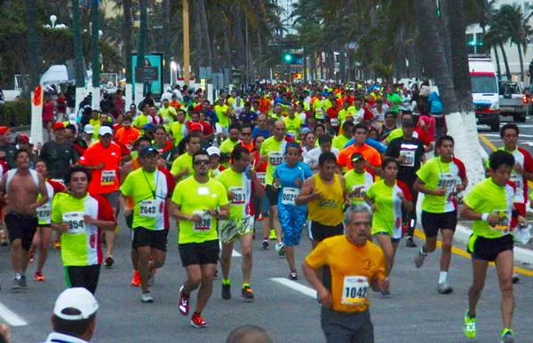 {'en': 'They announce athletic career against diabetes - Veracruz (Mexico)', 'es': 'Anuncian carrera atlética contra la diabetes - Veracruz (México)'} Image