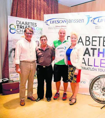 {'en': 'Diabetes Triathlon Challenge underway!', 'es': 'Diabetes Triathlon Challenge en marcha!'} Image